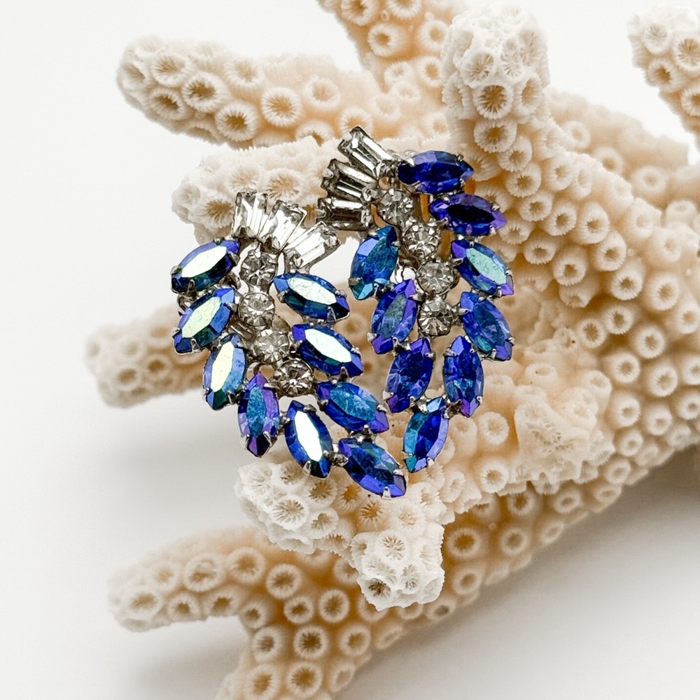 Vintage Blue and Silver B. David signed Rhinestone Crystal Clip-on Earrings - Picture 5 of 16